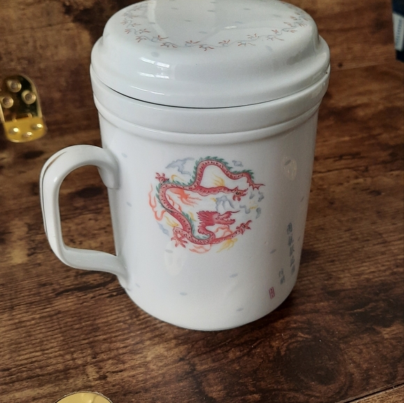 Asian Themed DRAGON Porcelain Tea Cup Diffuser 3-Piece. Cup, Lid, and Strainer - Picture 3 of 8